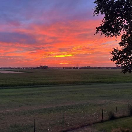 B&B Op De Brabantse Wal Halsteren Ngoại thất bức ảnh