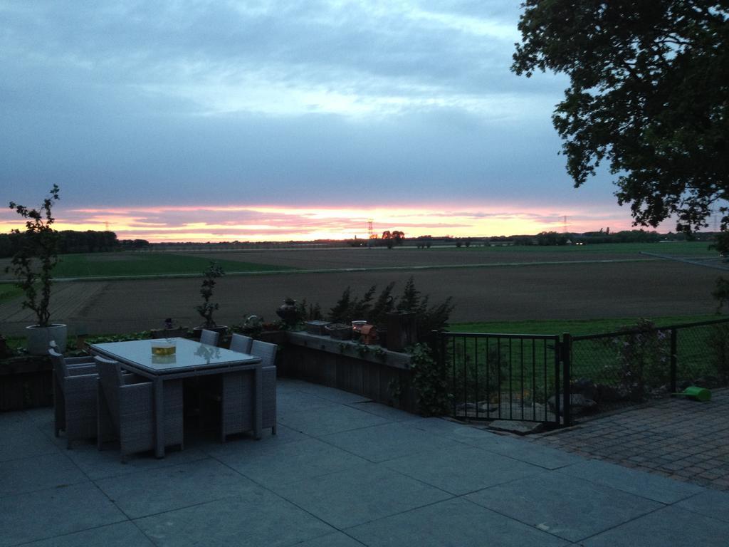 B&B Op De Brabantse Wal Halsteren Ngoại thất bức ảnh