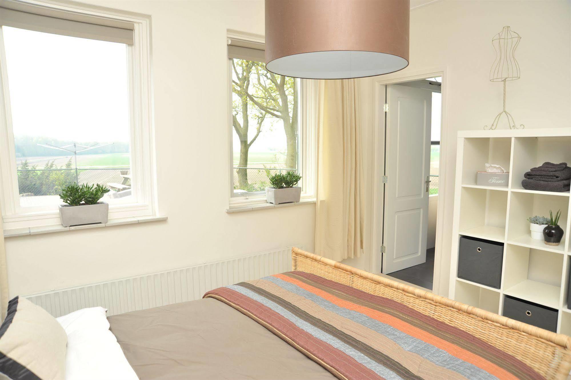 B&B Op De Brabantse Wal Halsteren Ngoại thất bức ảnh